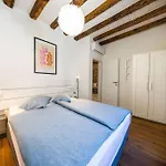 Kokolo Town House 3* Split