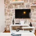Kokolo Town House 3* Split