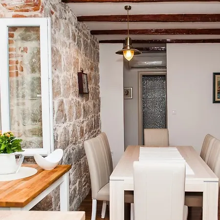 Kokolo Town House Pensionat Split