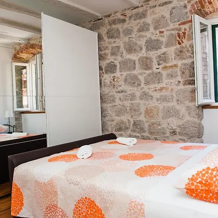 Kokolo Town House Pensionat Split