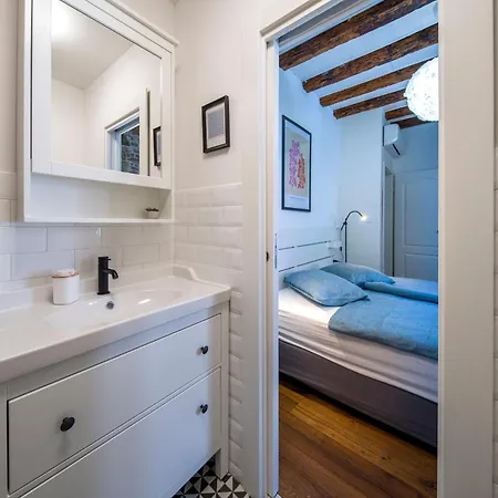 Kokolo Town House Split