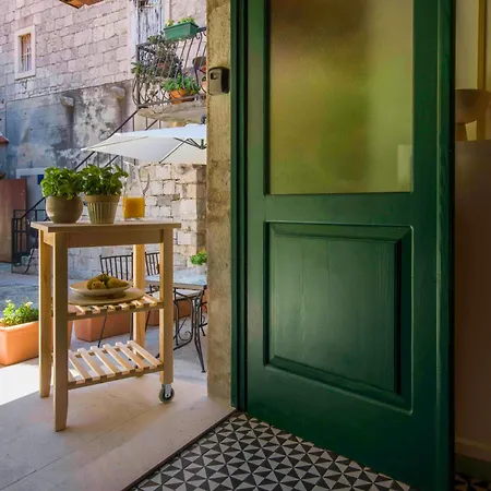 Kokolo Town House 스플리트