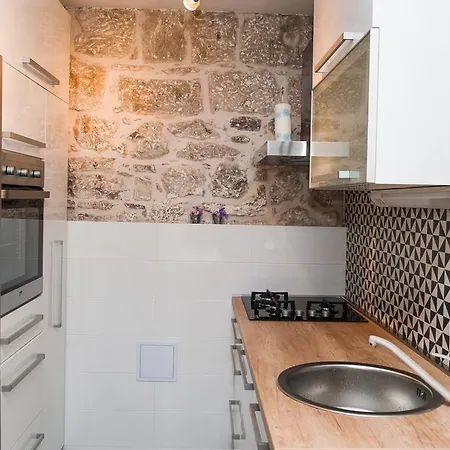 Kokolo Town House 3* Сплит